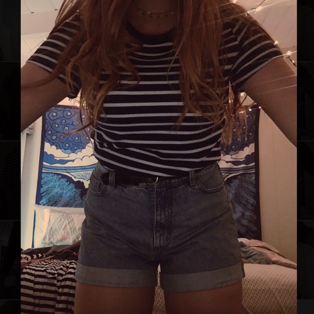 OLD NAVY navy blue and white stripe tee!!